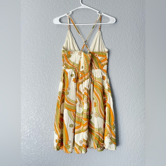 Wild Fable Women’s Pastel Yellow Leaf Floral Tiered Dress Size XS - Picture 2 of 8